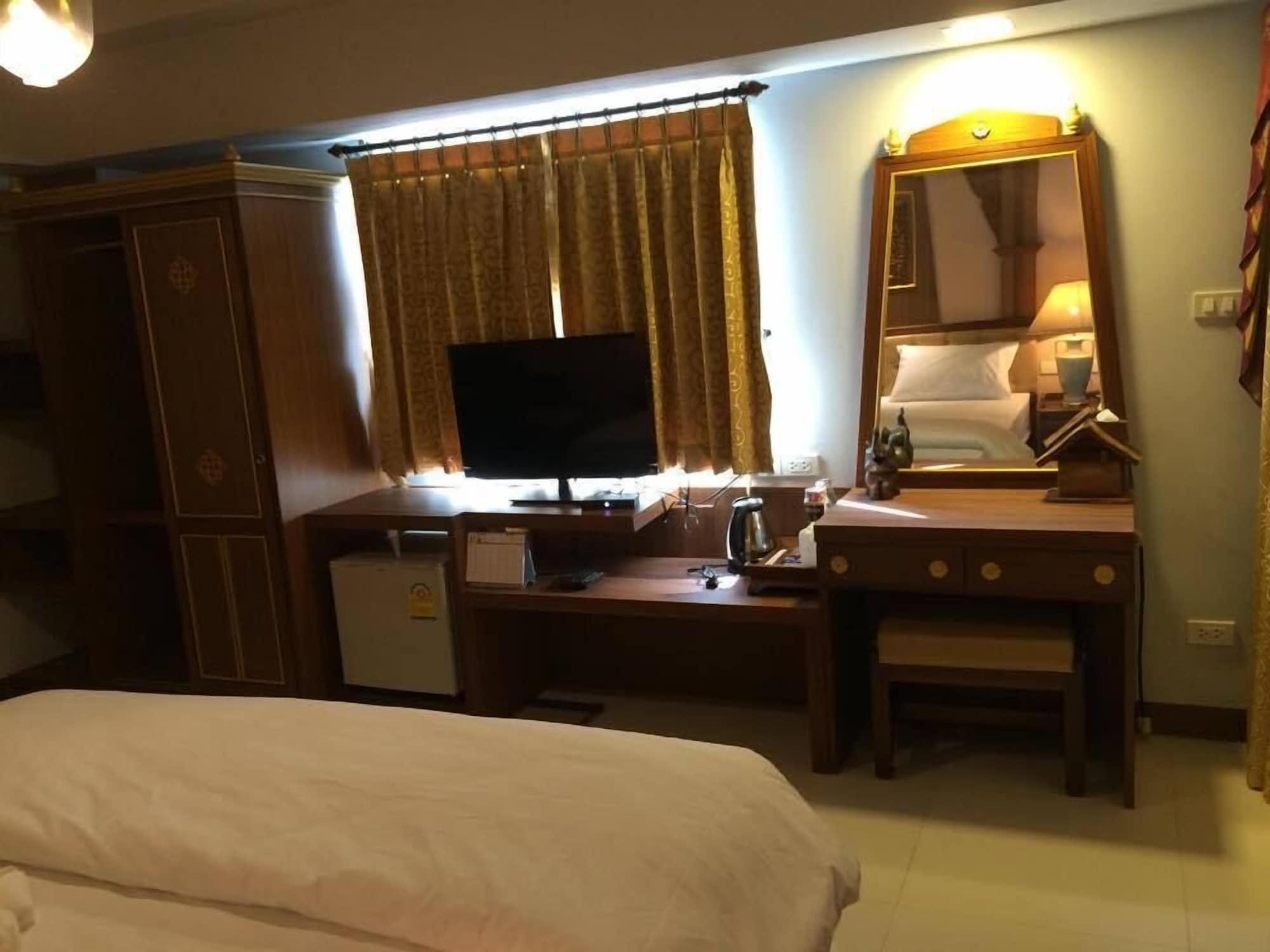 Kim Hotel At Morleng Bangkok Luaran gambar