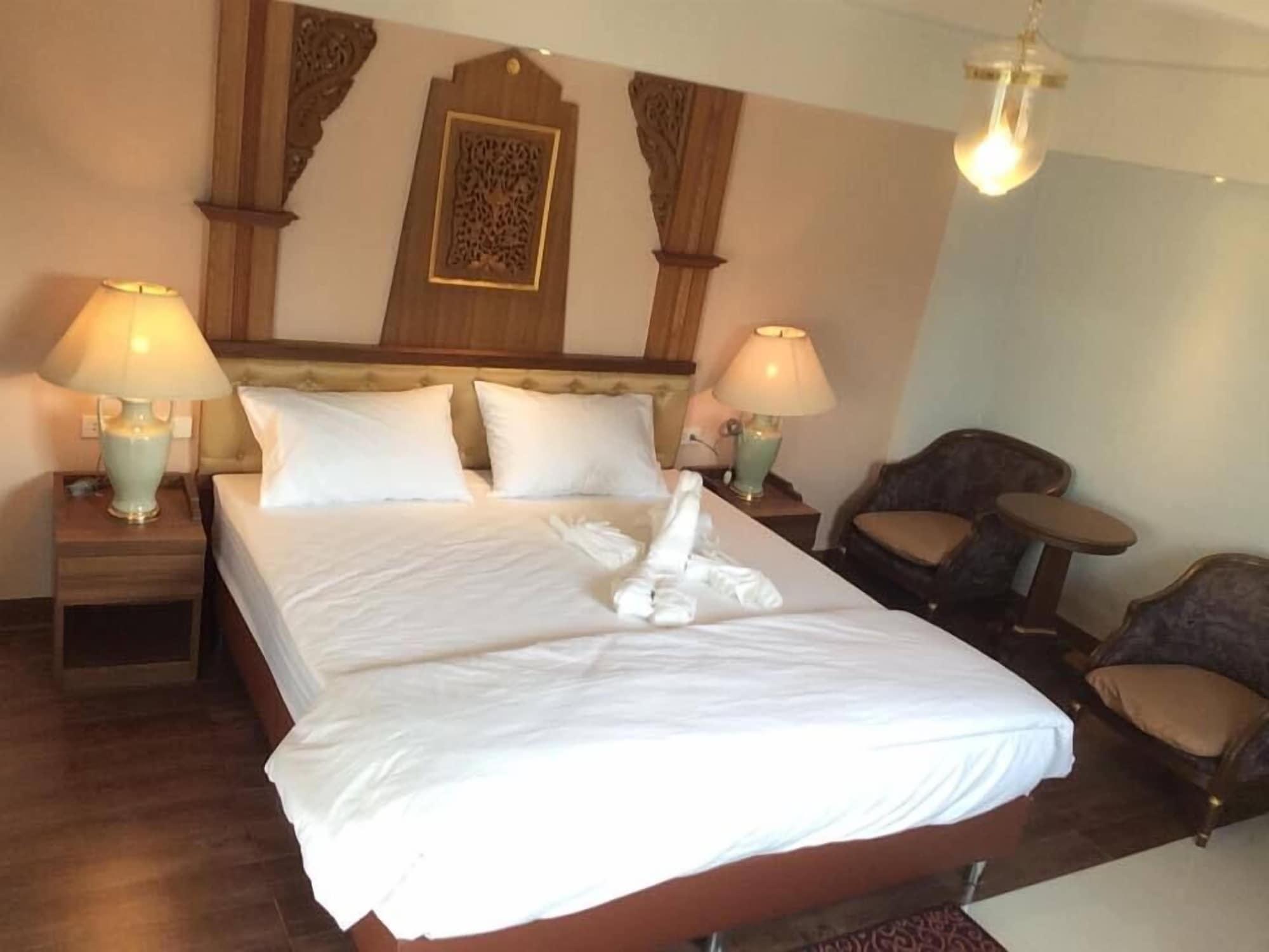 Kim Hotel At Morleng Bangkok Luaran gambar