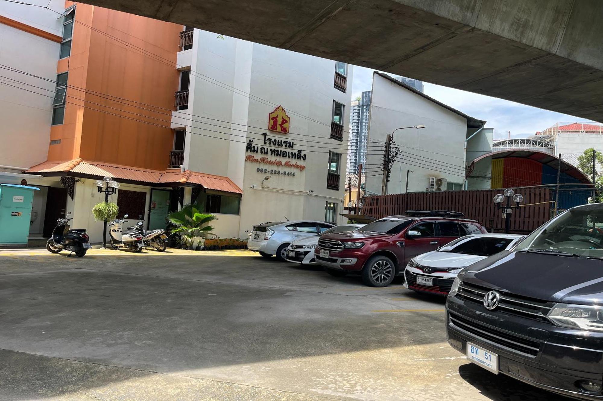 Kim Hotel At Morleng Bangkok Luaran gambar