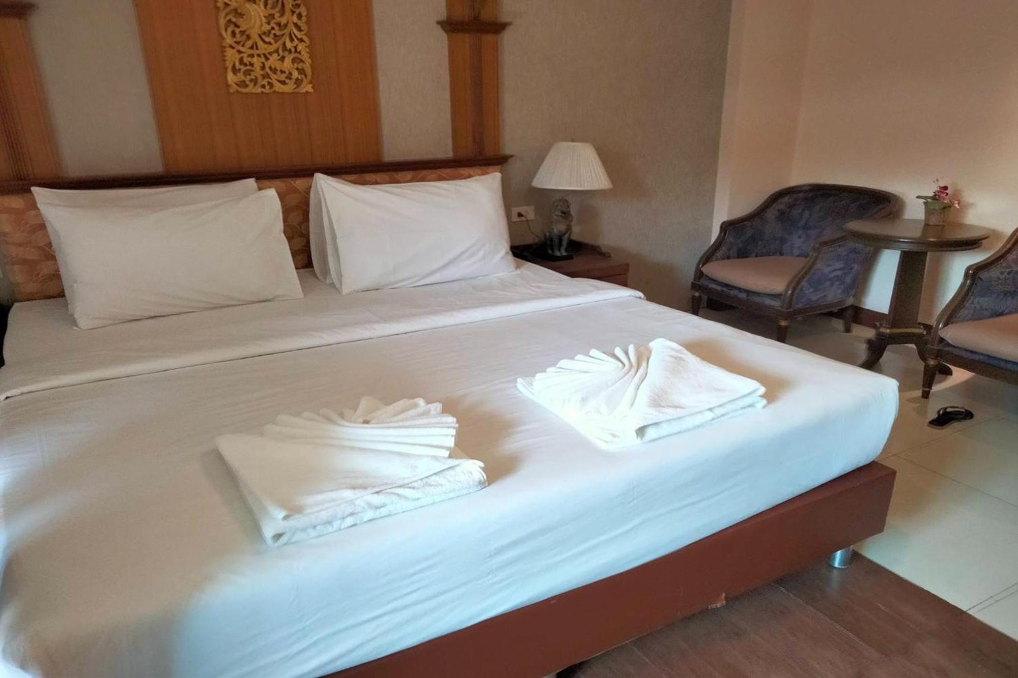 Kim Hotel At Morleng Bangkok Luaran gambar