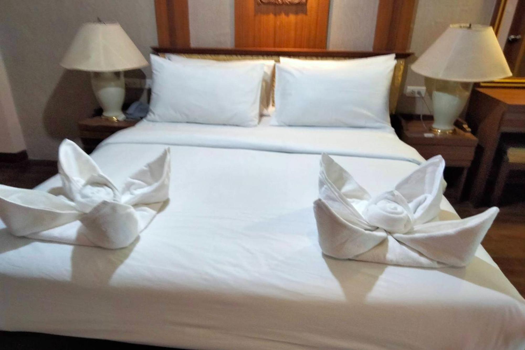 Kim Hotel At Morleng Bangkok Luaran gambar
